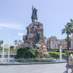 Fuente ubicado en el centro de la Plaza de España de Palma